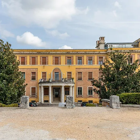 Porta Tufi Luxury With Private Parking! Apartamento Siena